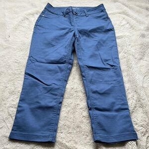 Up! Blue Cropped Stretch Jeans | Pull-On Mid Rise Capri Pants 69% Cotton